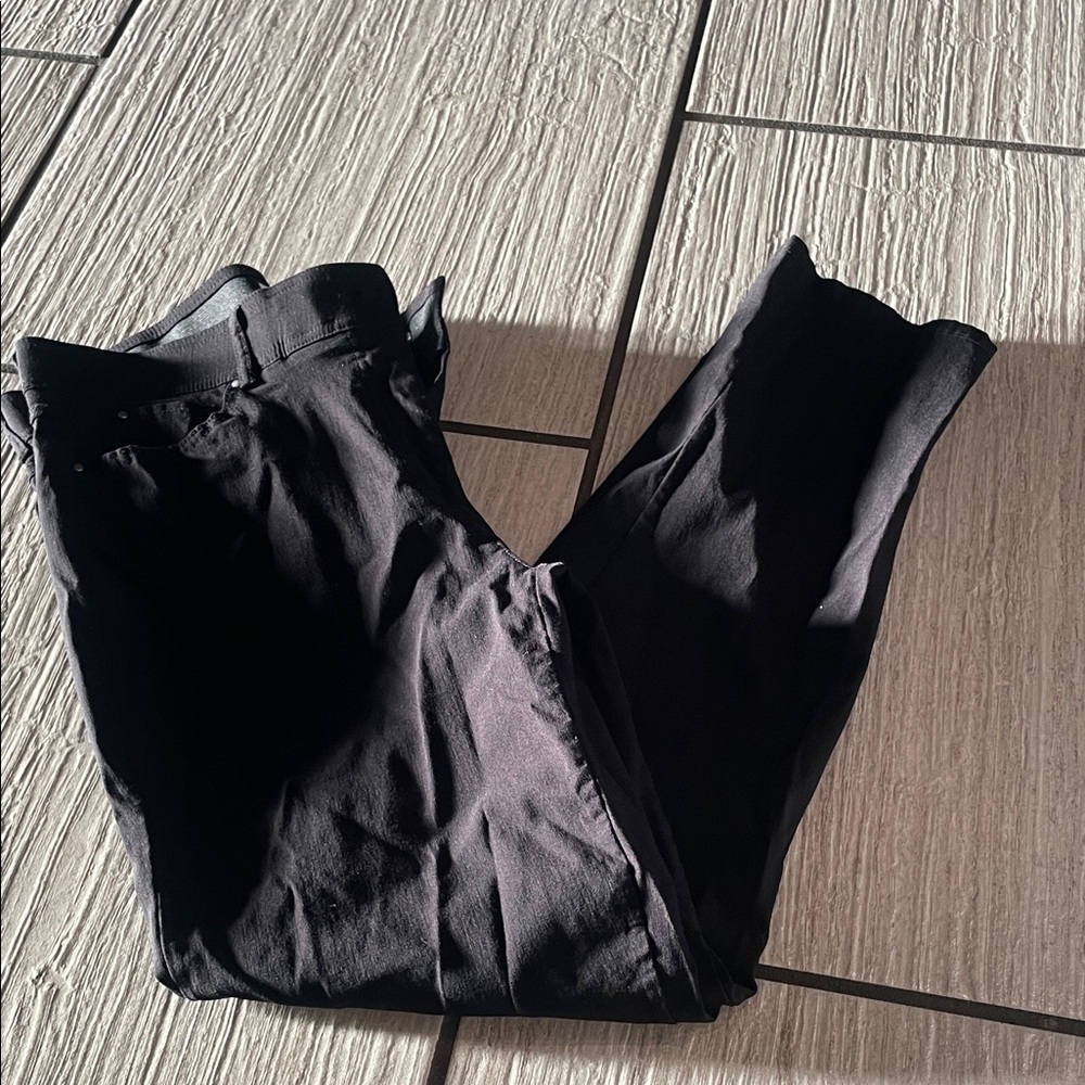 89th & Madison Women's Black Trousers